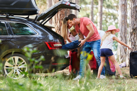 Family packing car